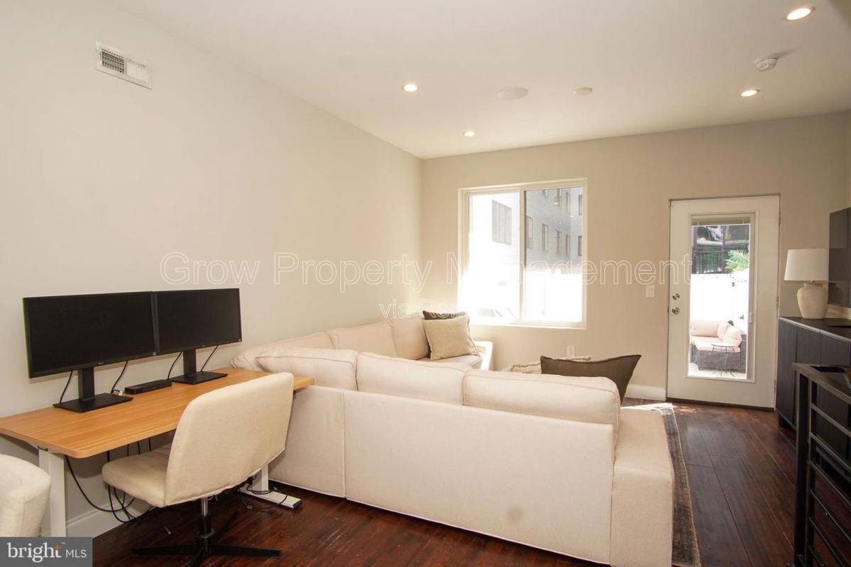 Apartment for rent at 1616 Cambridge St #A, Philadelphia, PA 19130
