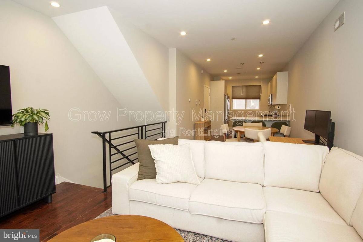 Apartment for rent at 1616 Cambridge St #A, Philadelphia, PA 19130