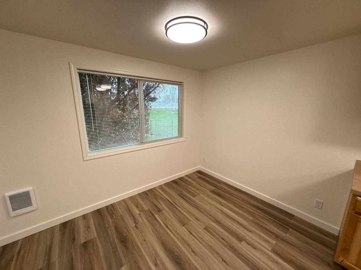 Apartment for rent at 4435 Campbell Dr SE, Salem, OR 97317
