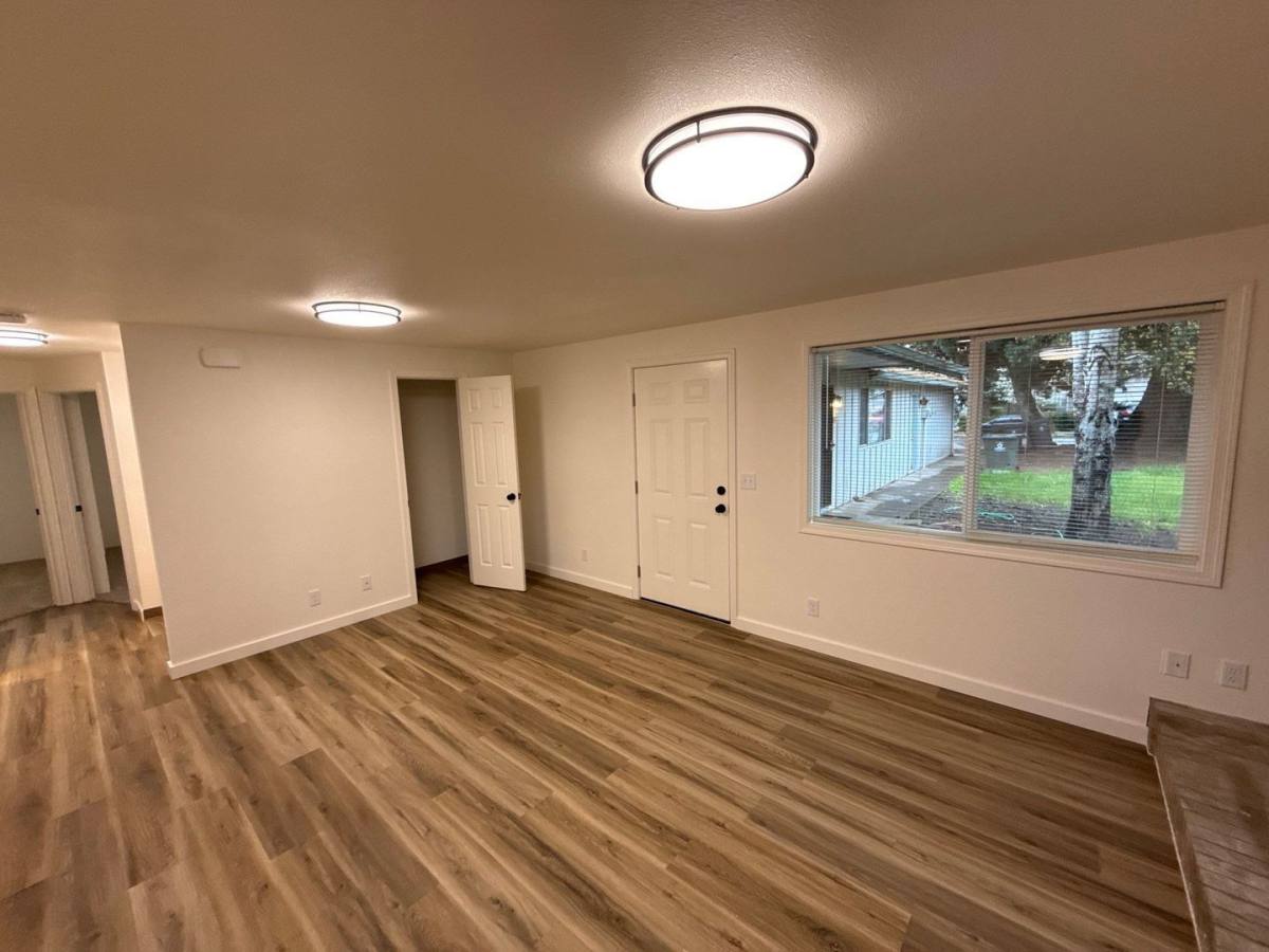 Apartment for rent at 4435 Campbell Dr SE, Salem, OR 97317