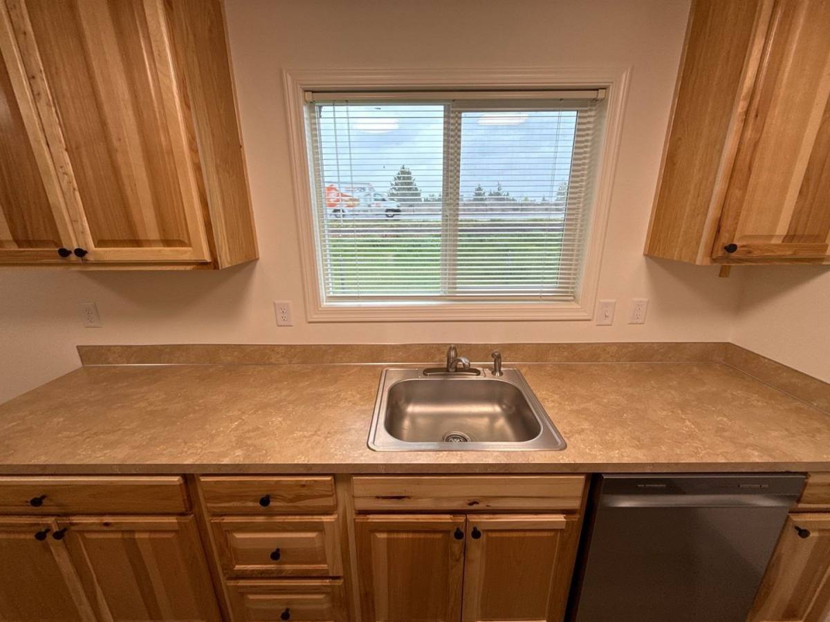 Apartment for rent at 4435 Campbell Dr SE, Salem, OR 97317