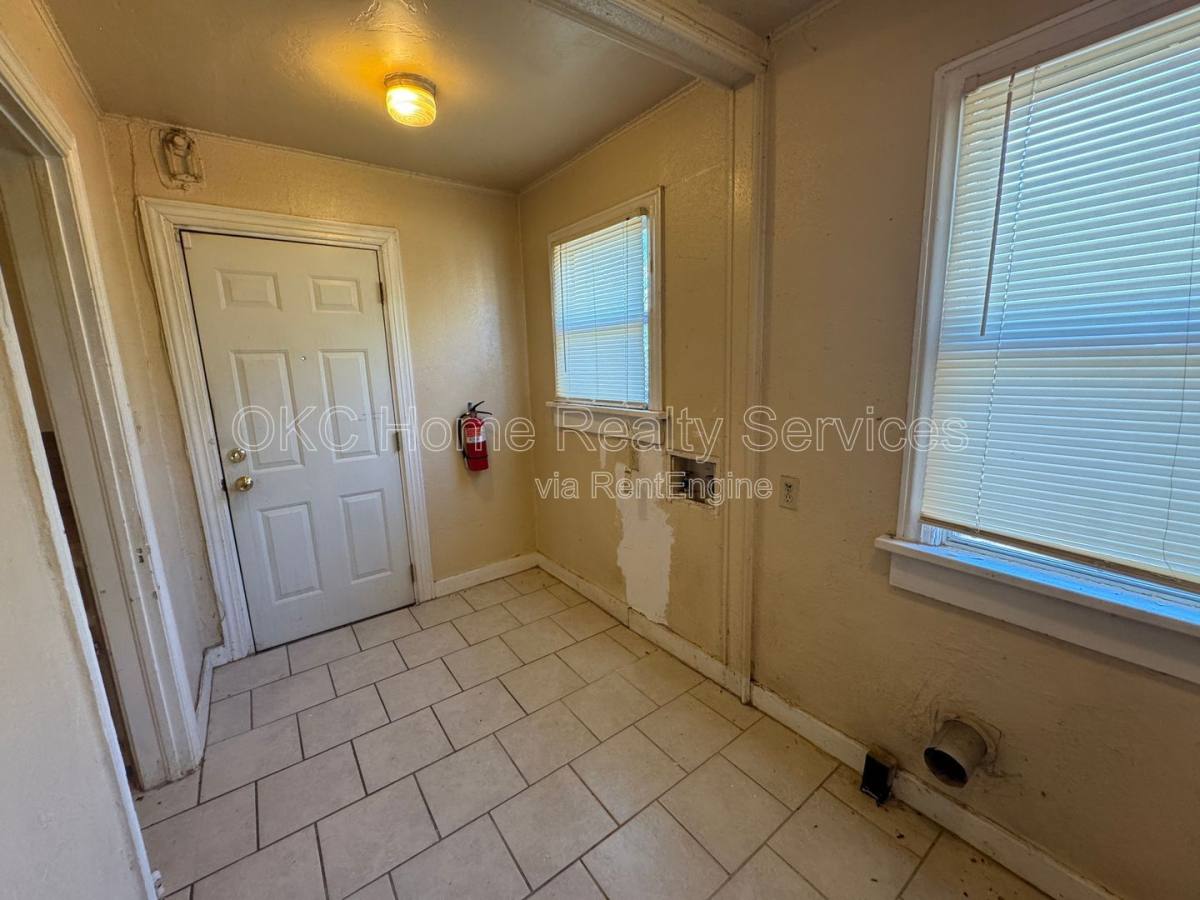 House for rent at 2225 Glen Ellyn St, Oklahoma City, OK 73111