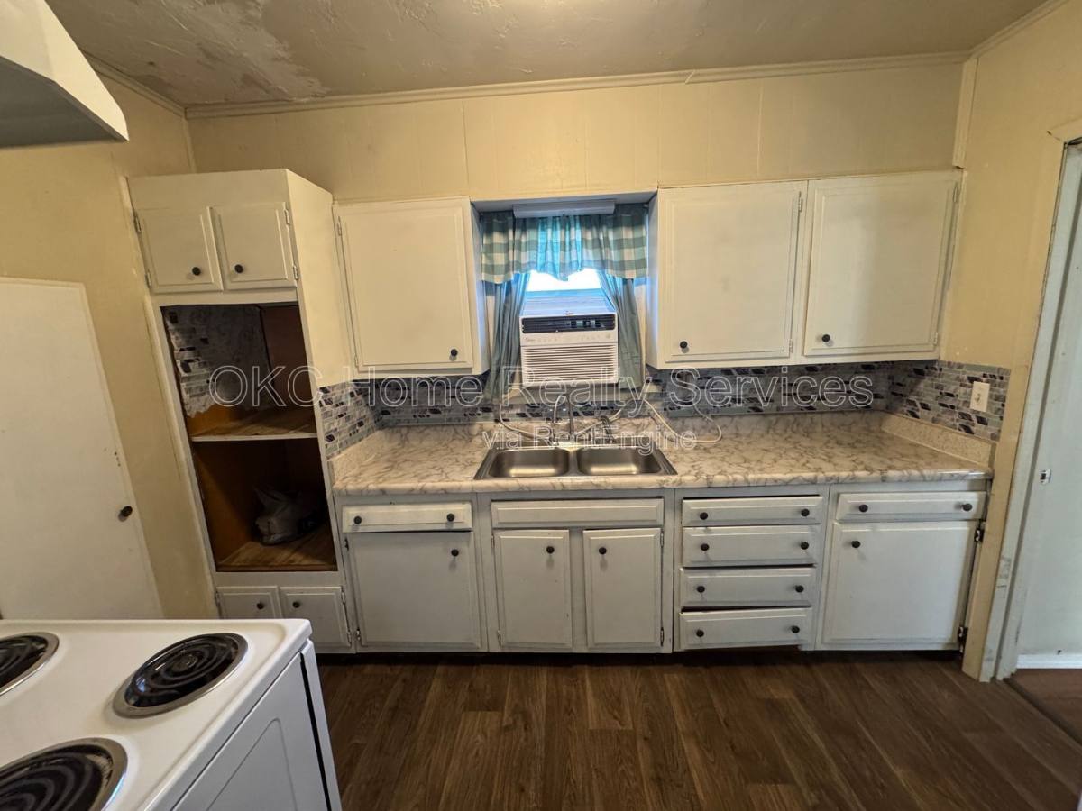House for rent at 2148 N Stonewall Ave, Oklahoma City, OK 73111