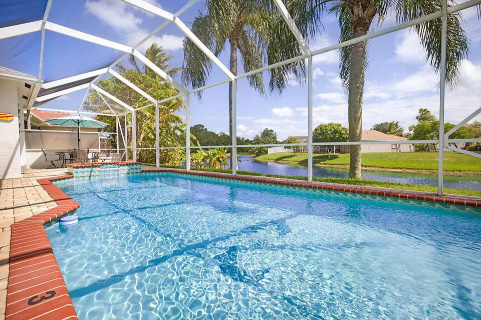 House for rent at 1422 Fairway Circle, West Palm Beach, FL 33413