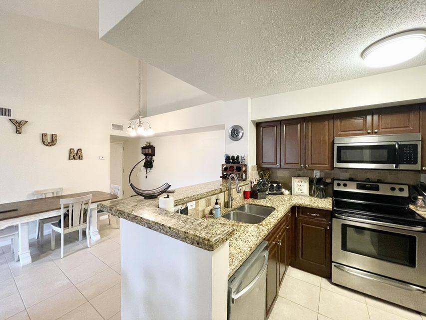 Condo for rent at 7912 Sonoma Springs Circle, Lake Worth, FL 33463