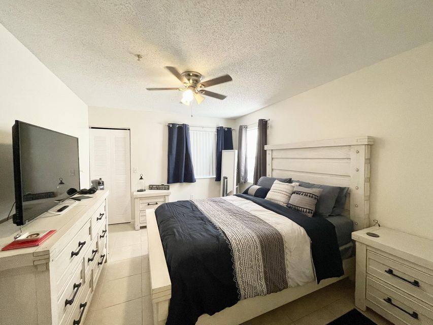 Condo for rent at 7912 Sonoma Springs Circle, Lake Worth, FL 33463