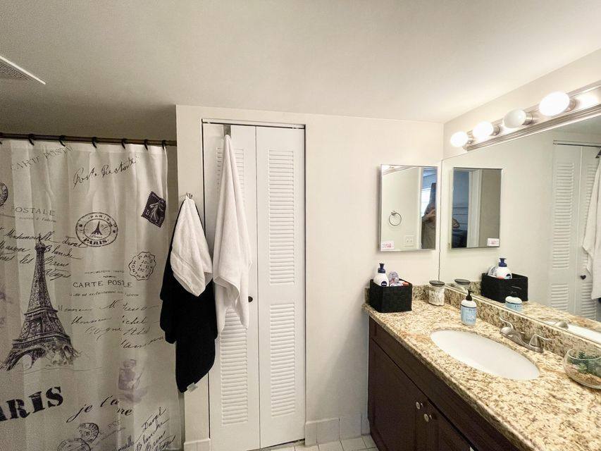 Condo for rent at 7912 Sonoma Springs Circle, Lake Worth, FL 33463