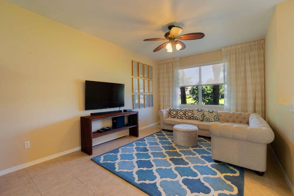 Townhouse for rent at 213 River Bluff Lane, West Palm Beach, FL 33411