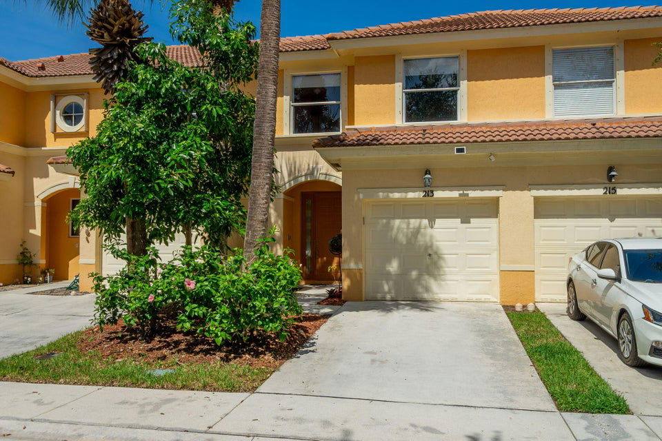 Townhouse for rent at 213 River Bluff Lane, West Palm Beach, FL 33411