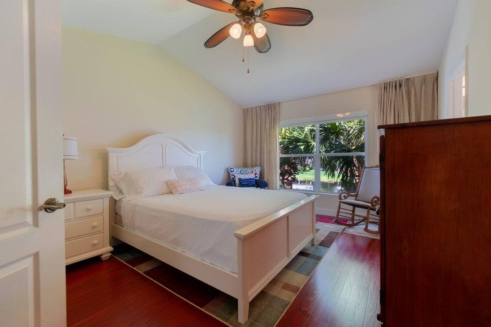 Townhouse for rent at 213 River Bluff Lane, West Palm Beach, FL 33411