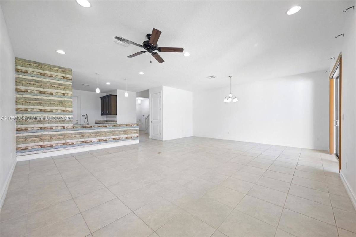 Townhouse for rent at 11941 Park Central, West Palm Beach, FL 33411