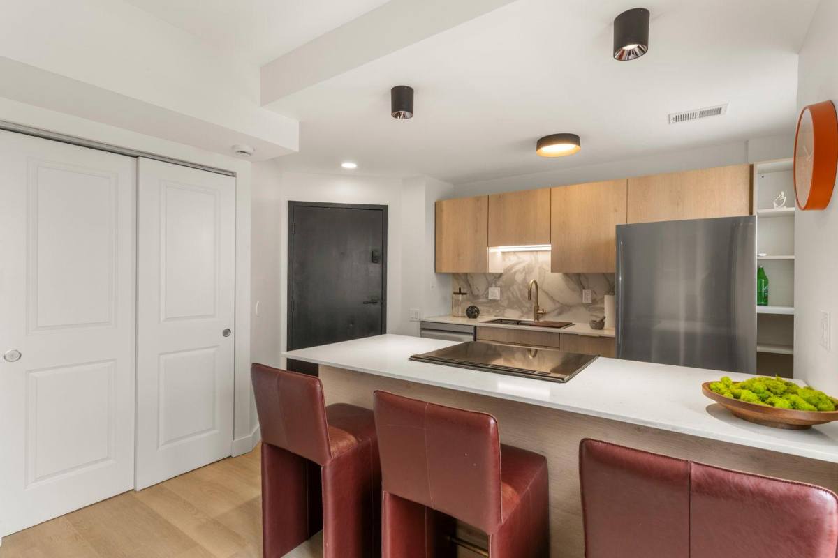 Apartment for rent at 4166 Lindell Blvd #9C, Saint Louis, MO 63108