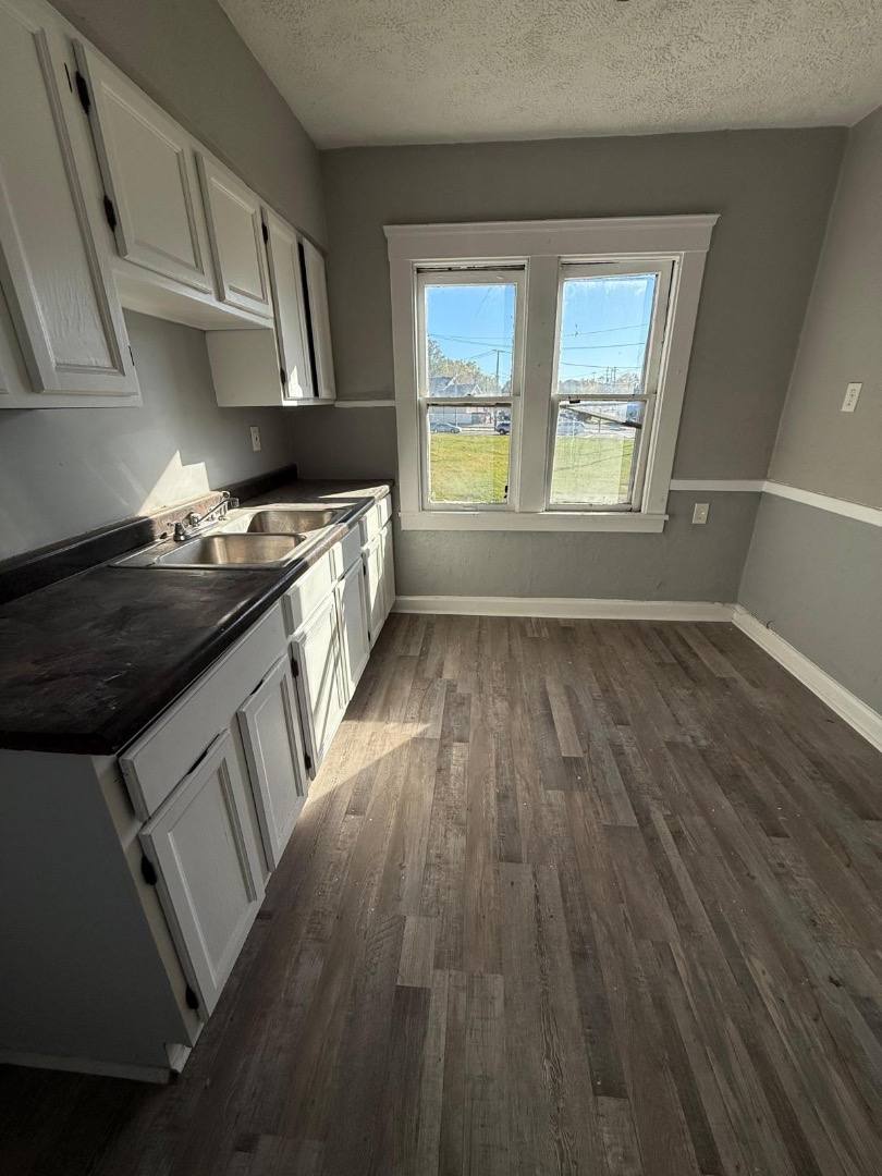 Apartment for rent at 1035 E 140th St #1033 Top, Cleveland, OH 44110