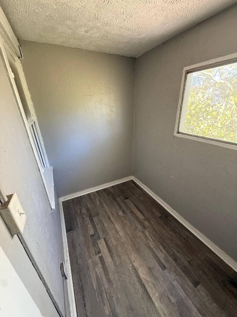 Apartment for rent at 1035 E 140th St #1033 Top, Cleveland, OH 44110