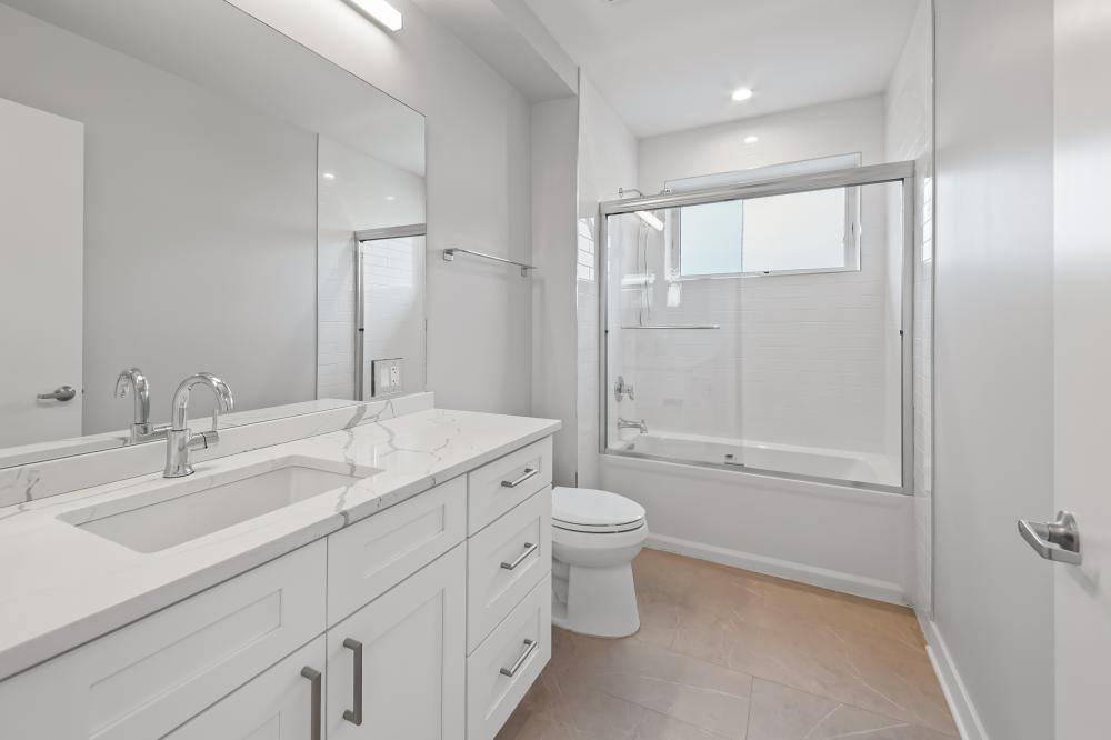 Apartment for rent at 4637 N Ashland #401, Chicago, IL 60640