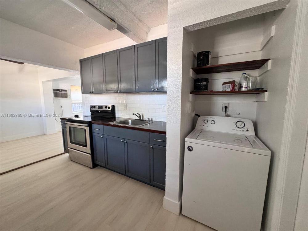Apartment for rent at 715 SW 6th St #2, Dania, FL 33004