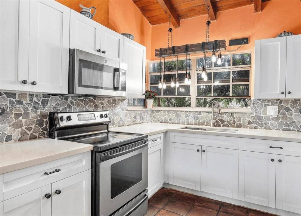 House for rent at 11300 Griffing Blvd, Miami, FL 33161