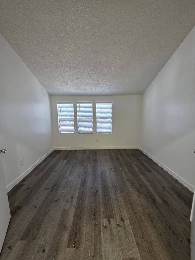 House for rent at 414 Brighton Springs, Costa Mesa, CA 92627