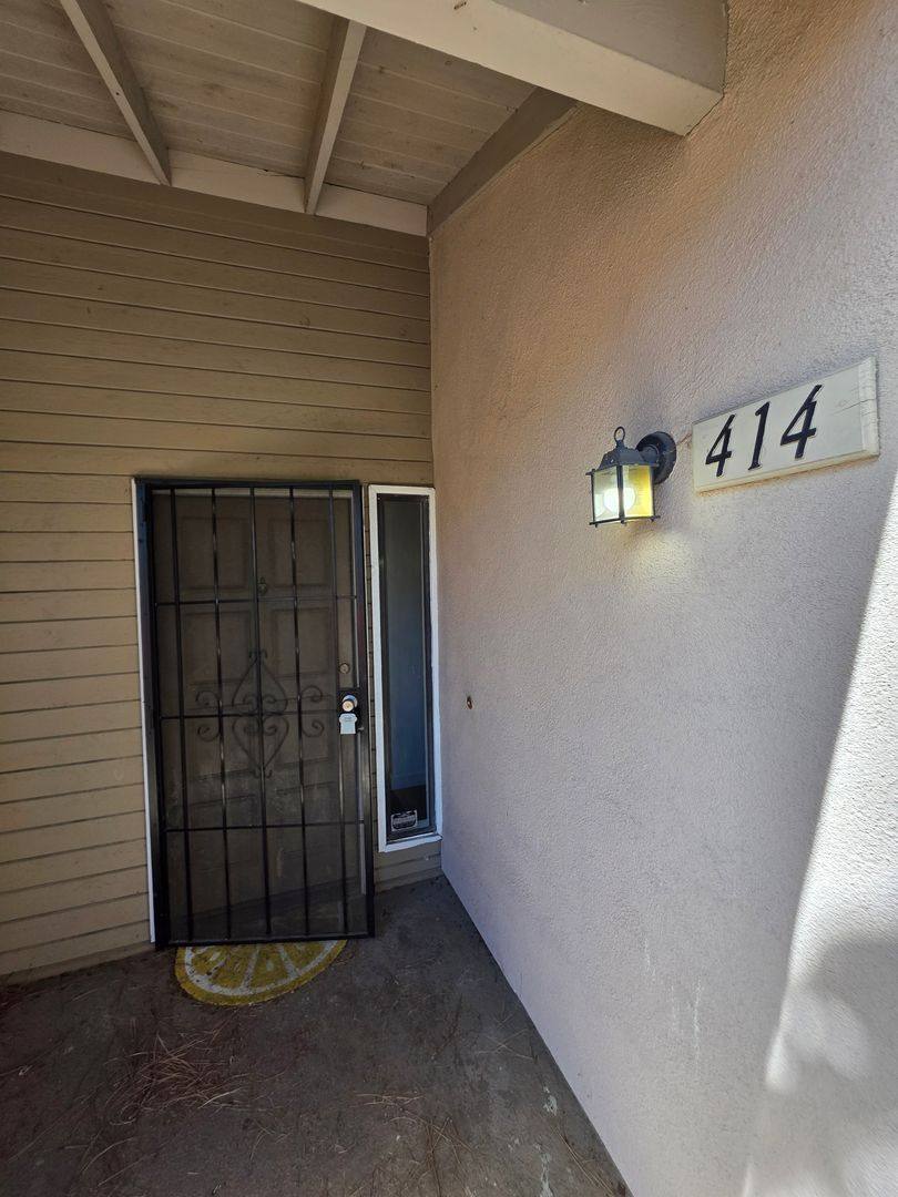 House for rent at 414 Brighton Springs, Costa Mesa, CA 92627