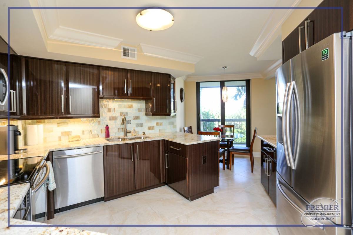 Apartment for rent at 4551 Gulf Shore Blvd N, Naples, FL 34103