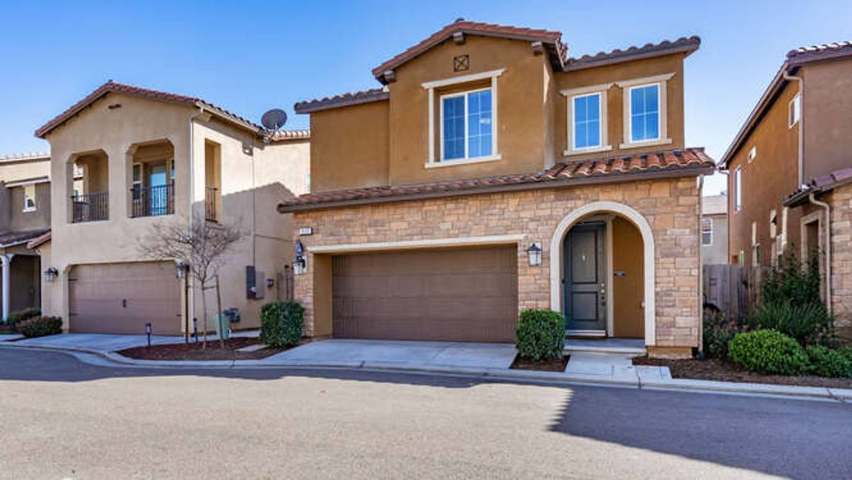 House for rent at 850 Winchell Way W, Madera, CA 93636