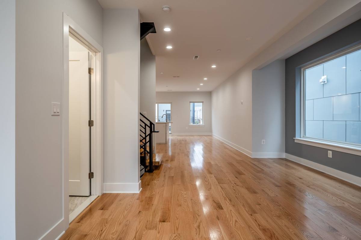 House for rent at 237 Tasker St, Philadelphia, PA 19148