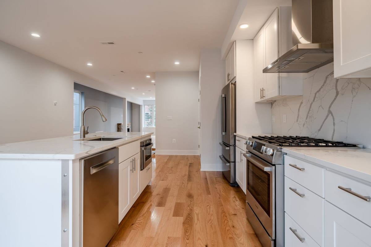 House for rent at 237 Tasker St, Philadelphia, PA 19148