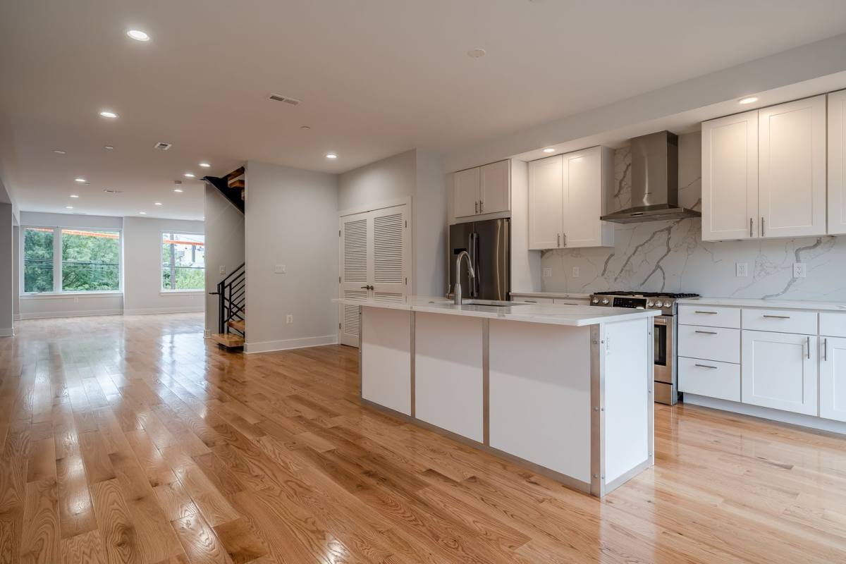 House for rent at 237 Tasker St, Philadelphia, PA 19148