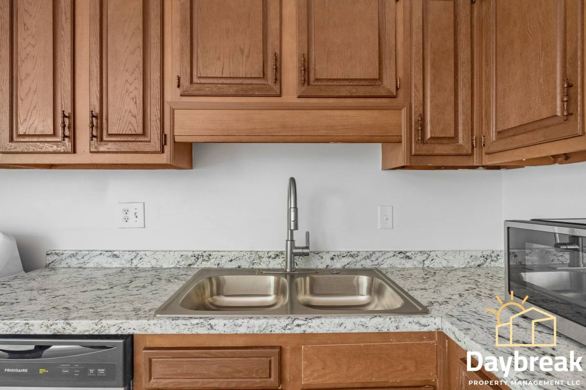 Apartment for rent at 10913 Queen Ann, Savannah, GA 31406