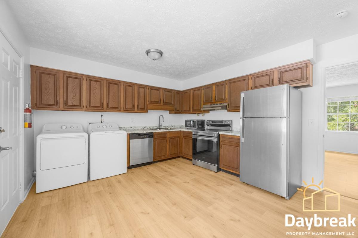 Apartment for rent at 10913 Queen Ann, Savannah, GA 31406