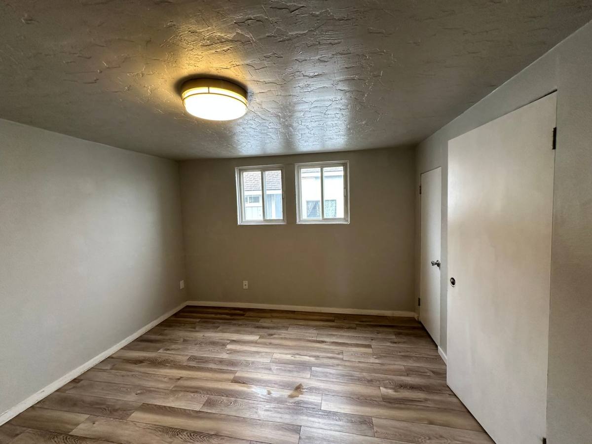 Apartment for rent at 1010 E 8th St, The Dalles, OR 97058