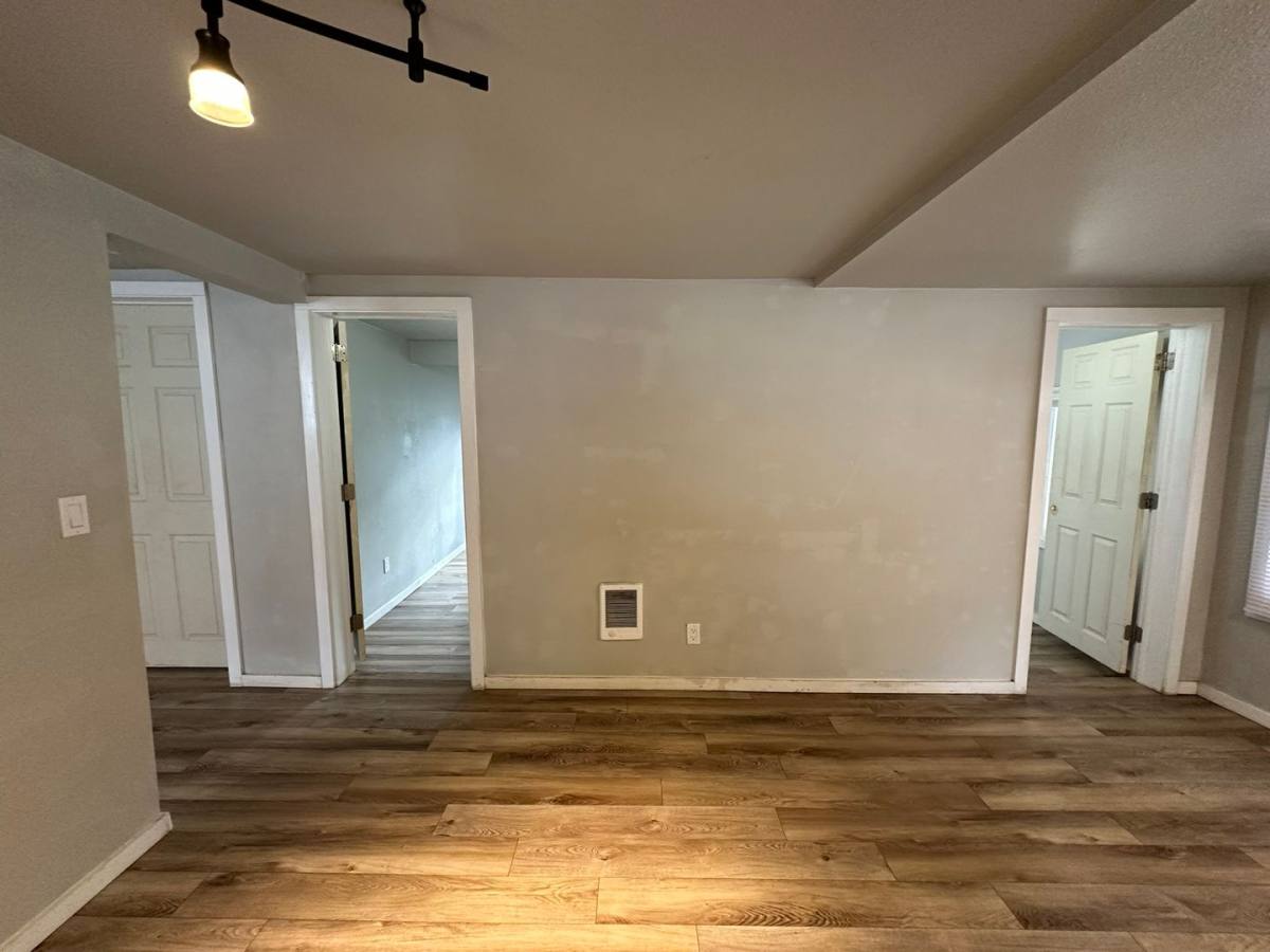 Apartment for rent at 1010 E 8th St, The Dalles, OR 97058