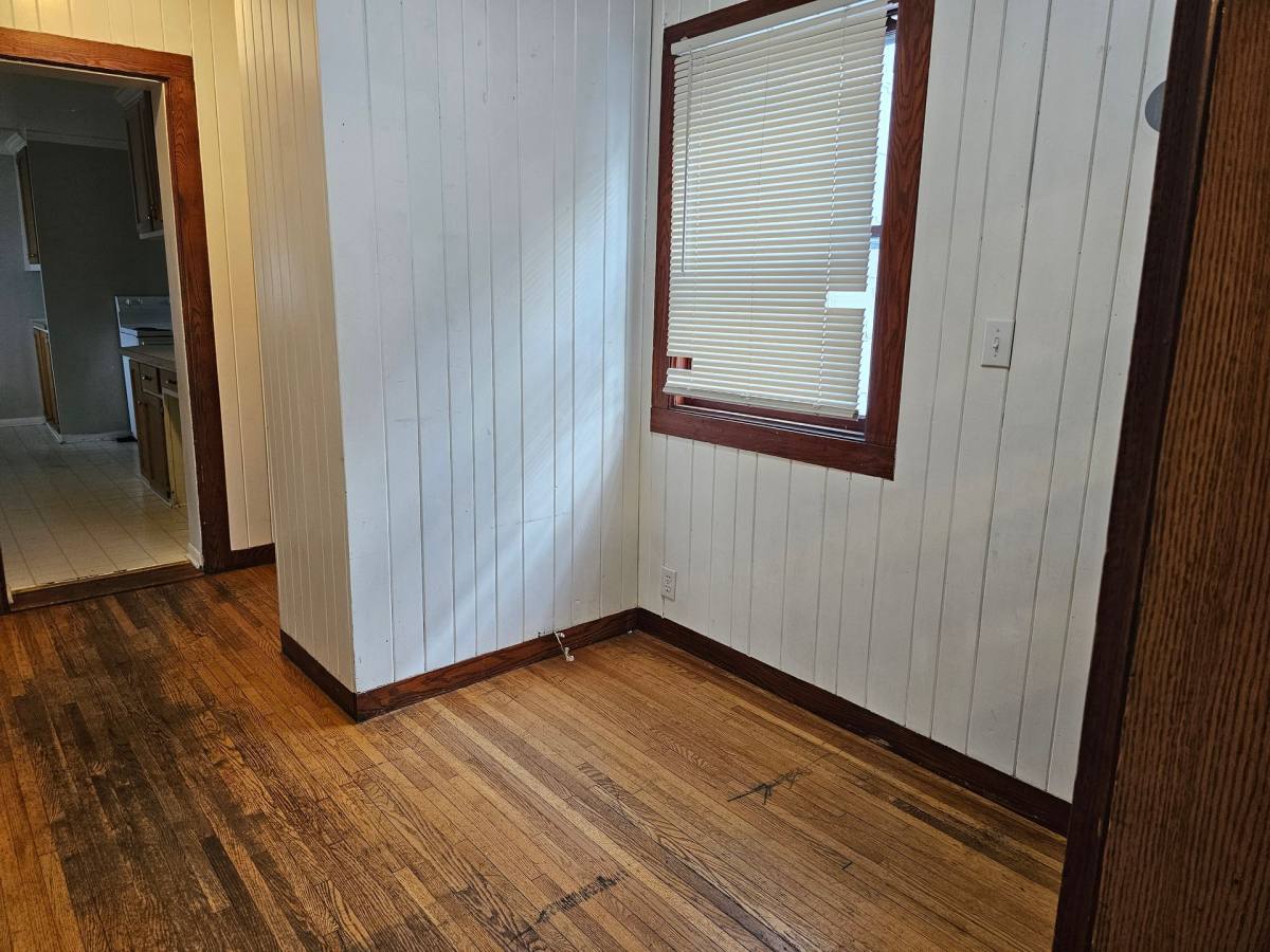 House for rent at 612 11th Ave SE, Minneapolis, MN 55414
