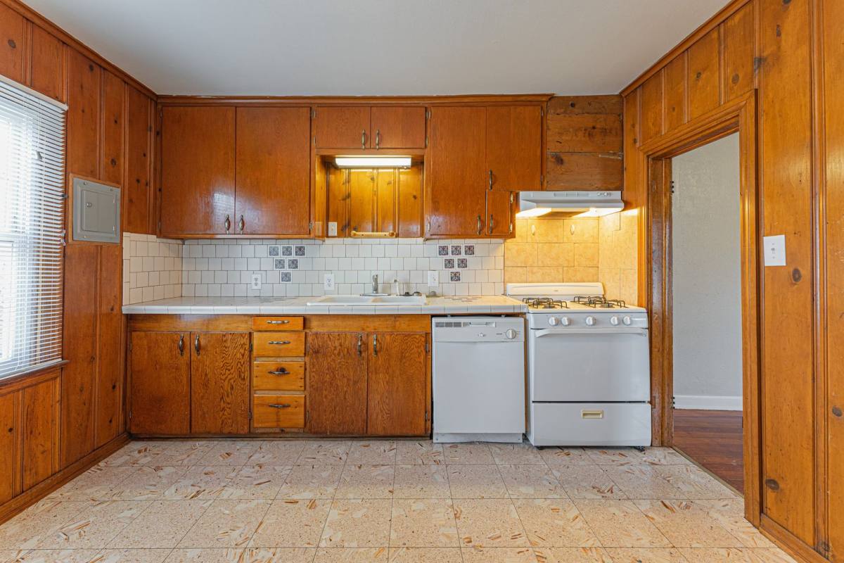 Apartment for rent at 458 College Ave, Norman, OK 73069