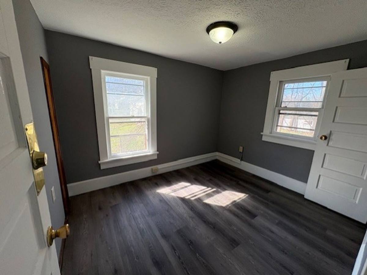 Apartment for rent at 566 Sumner St, Akron, OH 44311