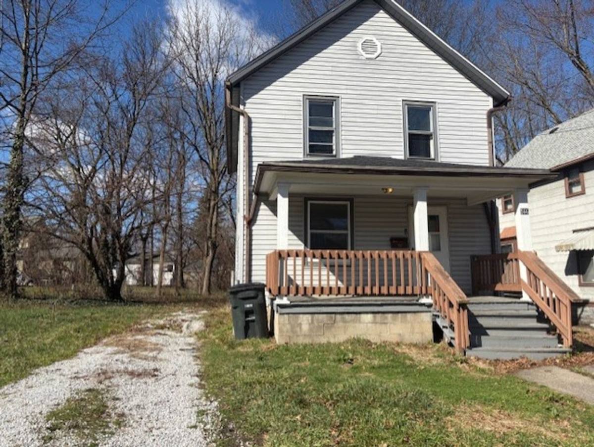 Apartment for rent at 566 Sumner St, Akron, OH 44311