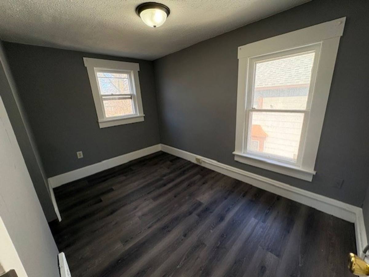 Apartment for rent at 566 Sumner St, Akron, OH 44311