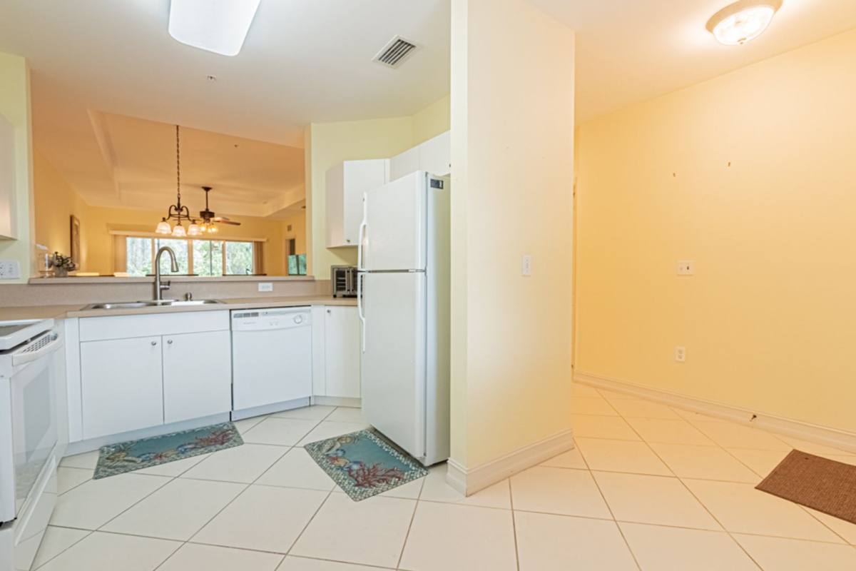Condo for rent at 7811 Regal Heron Circle, Naples, FL 34104