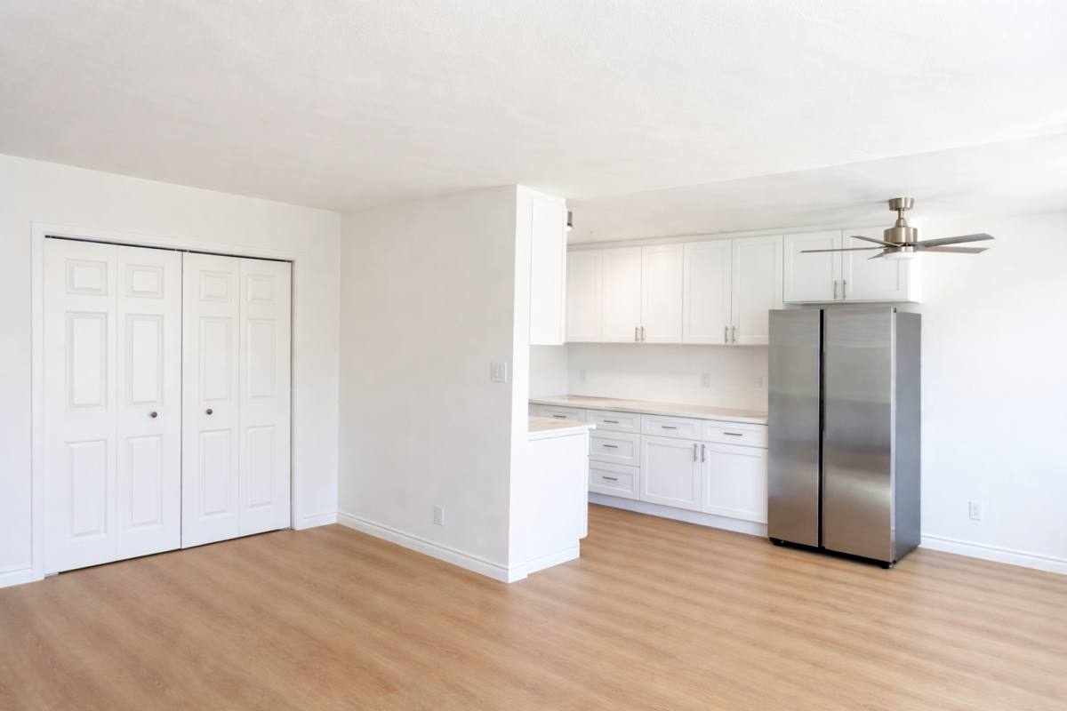 Apartment for rent at 200 S Mariposa Ave, Los Angeles, CA 90004