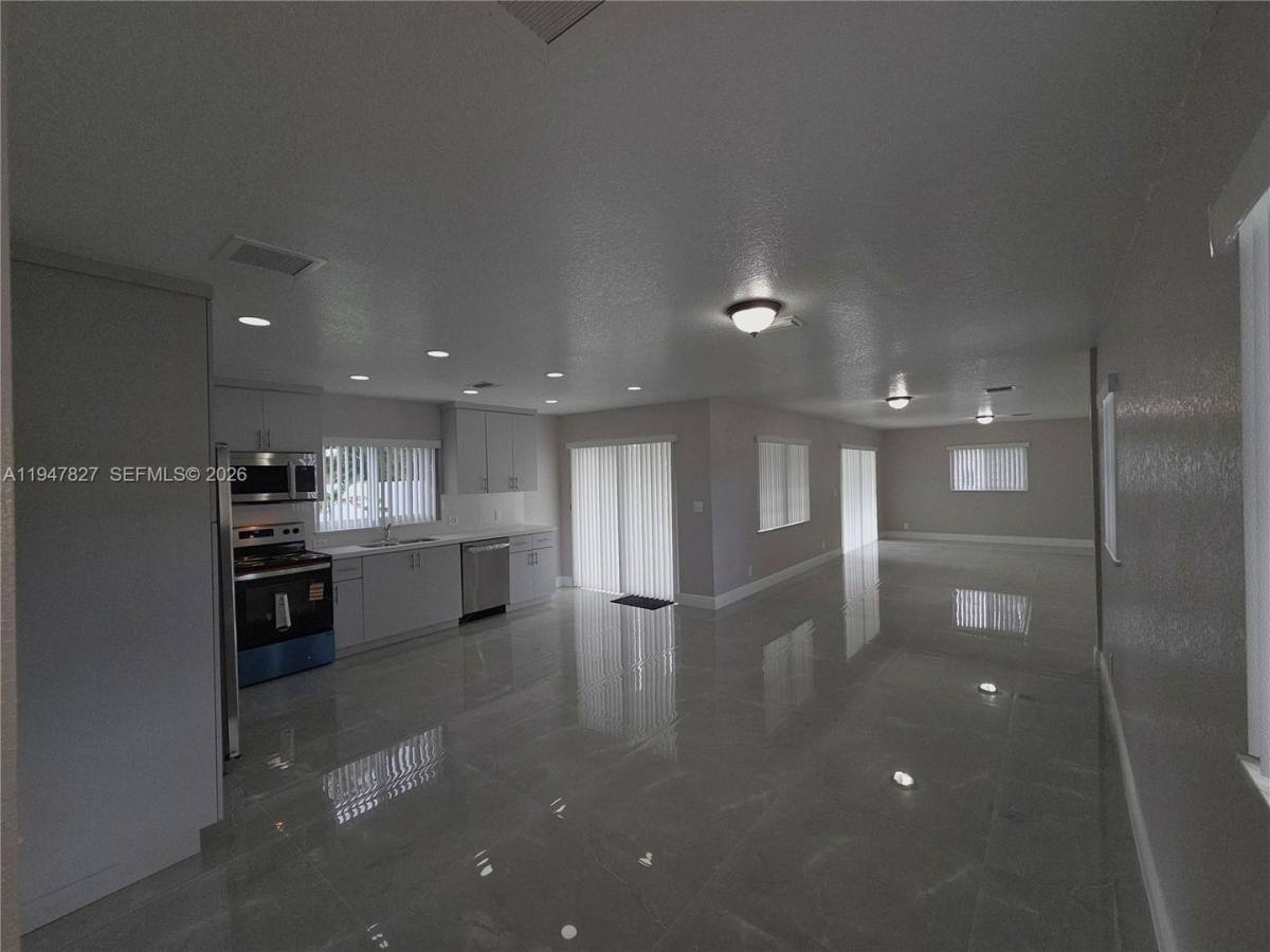 House for rent at 4360 NW 15th St, Fort Lauderdale, FL 33313