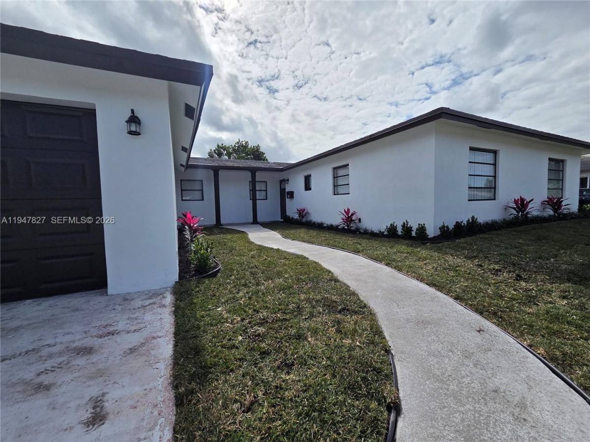 House for rent at 4360 NW 15th St, Fort Lauderdale, FL 33313