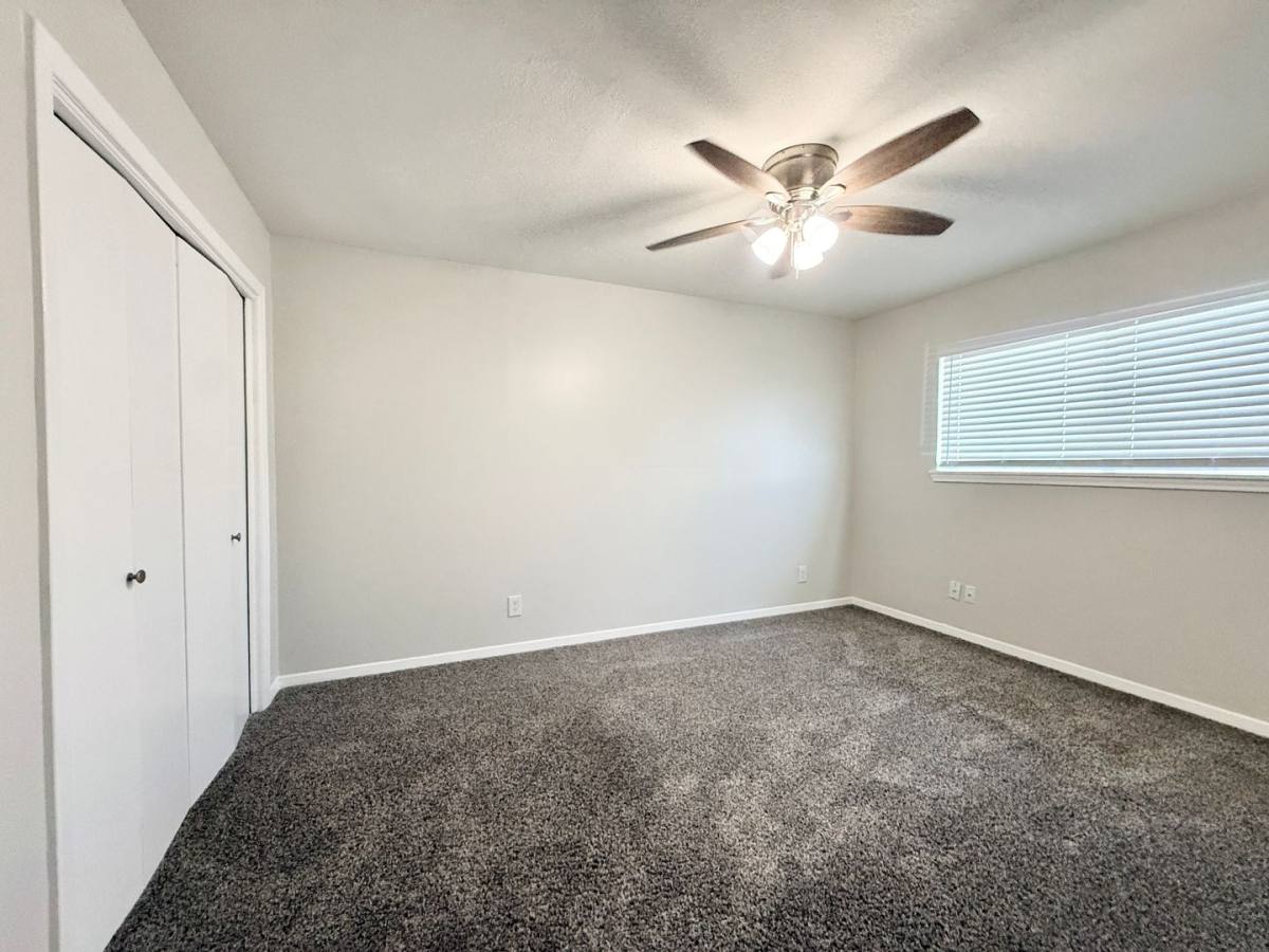 Apartment for rent at 201 S Kaysie St, Angleton, TX 77515