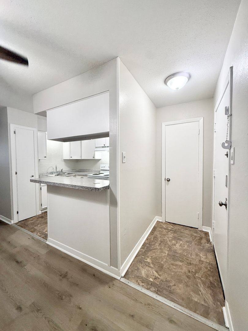 Apartment for rent at 201 S Kaysie St, Angleton, TX 77515