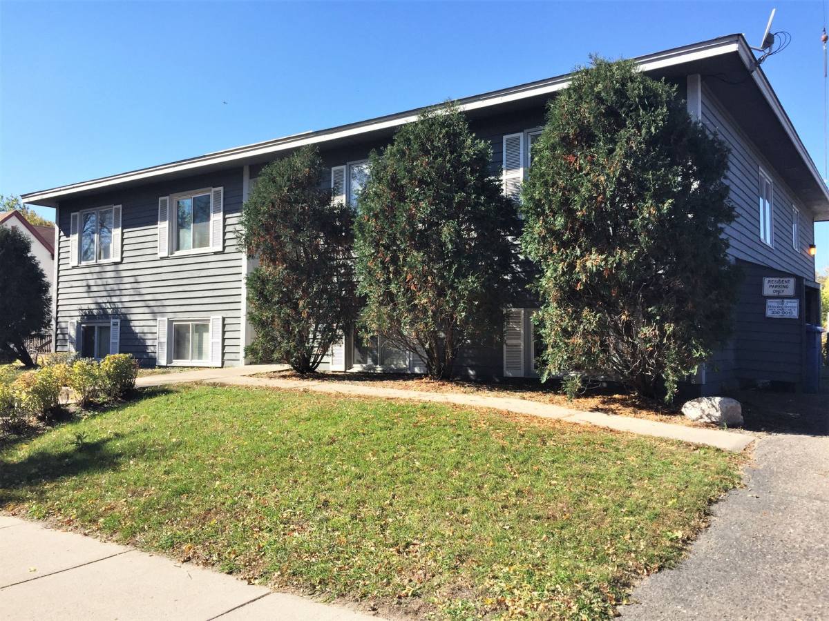 Apartment for rent at 721 10th Ave SE, Minneapolis, MN 55414