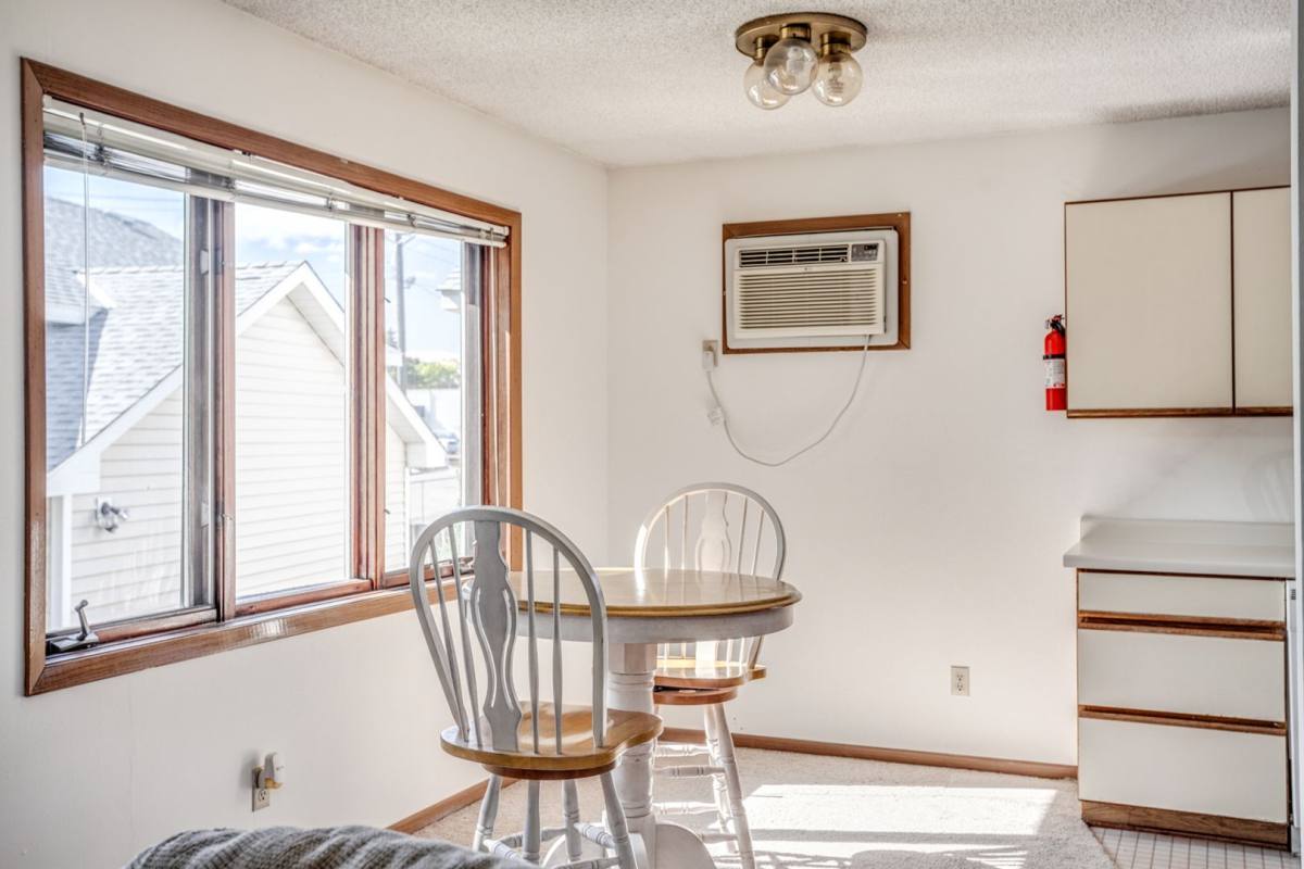 Apartment for rent at 721 10th Ave SE, Minneapolis, MN 55414