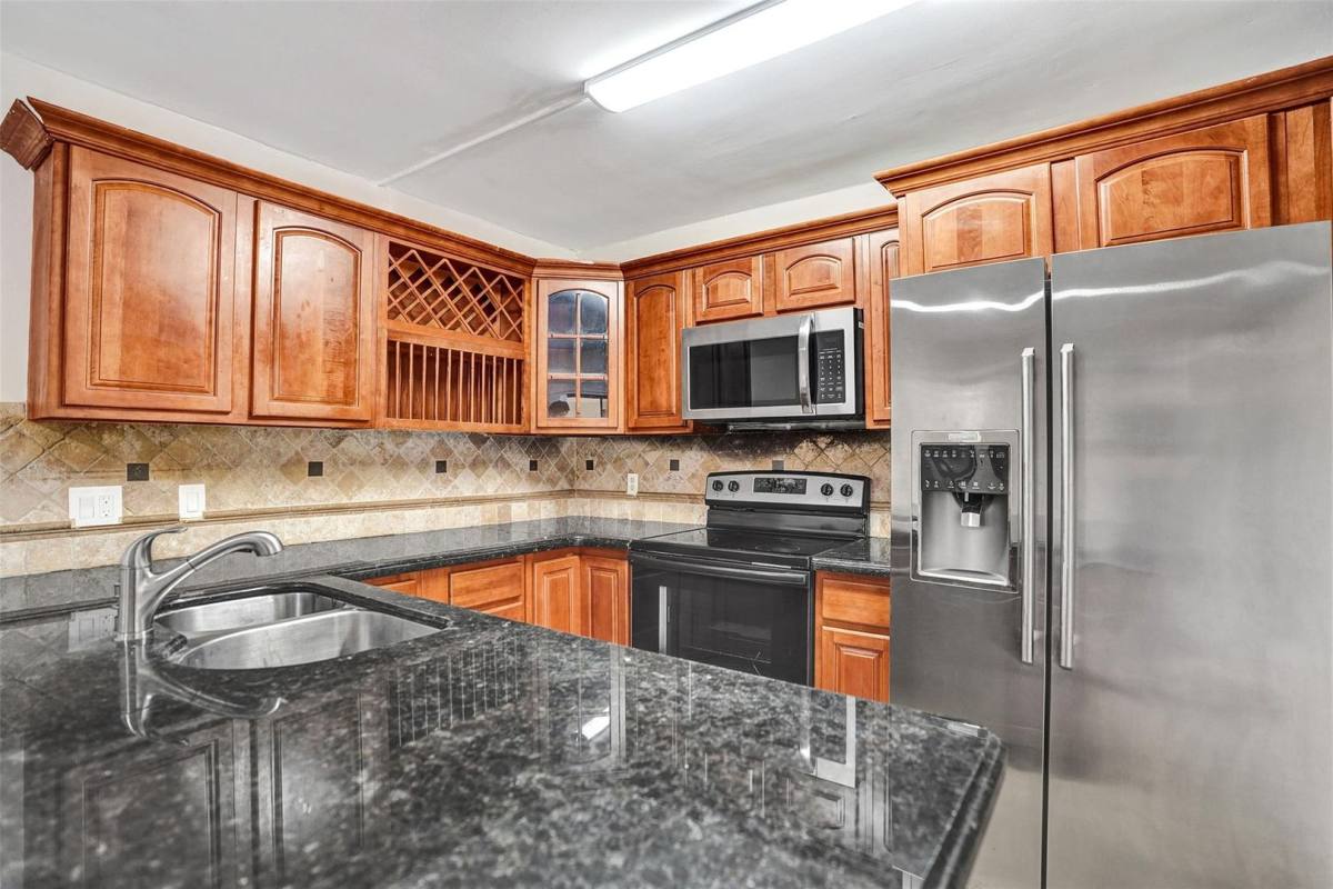 Townhouse for rent at 4872 NW 95th Ave, Fort Lauderdale, FL 33351