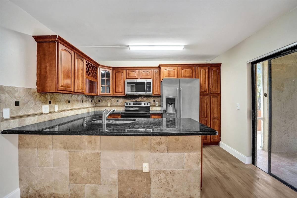 Townhouse for rent at 4872 NW 95th Ave, Fort Lauderdale, FL 33351