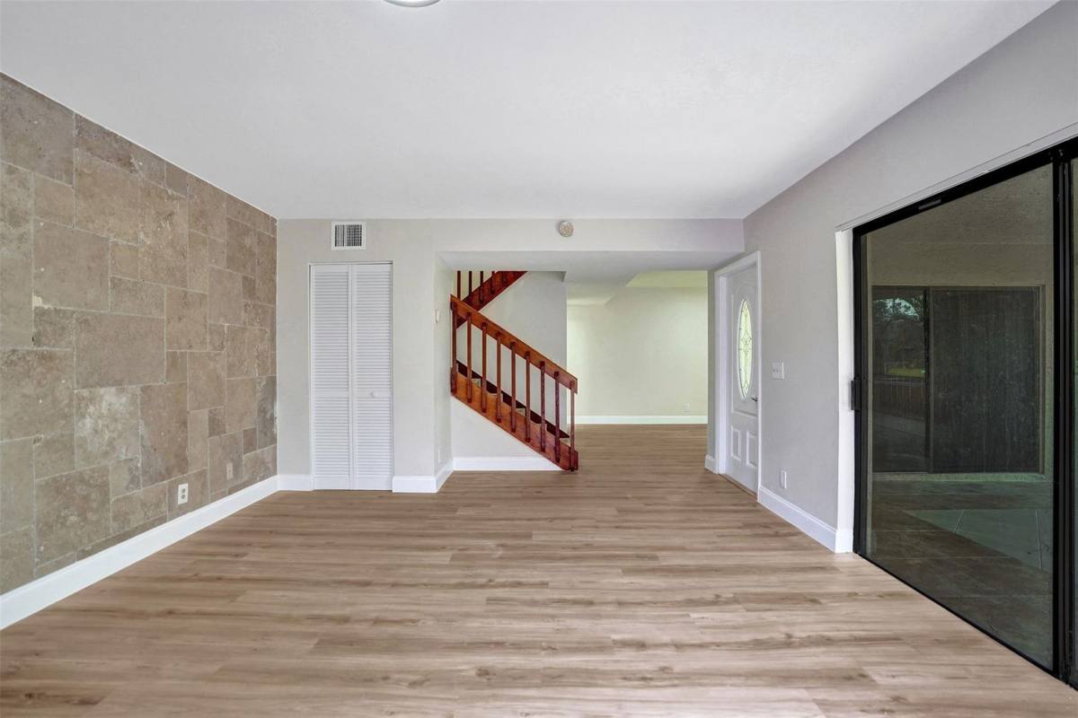 Townhouse for rent at 4872 NW 95th Ave, Fort Lauderdale, FL 33351