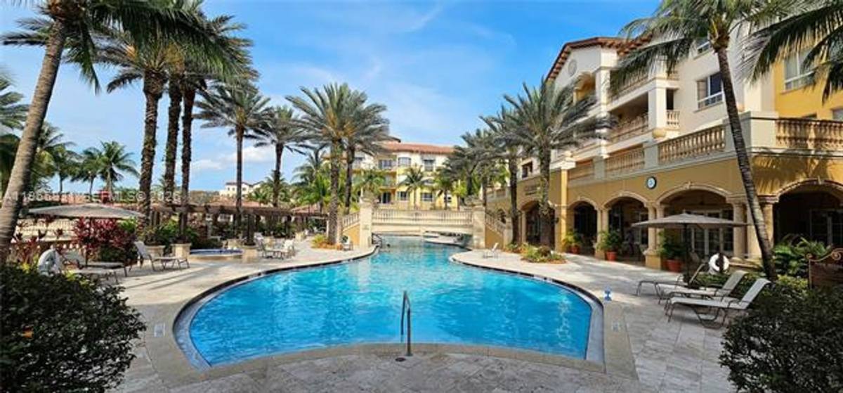 Apartment for rent at 16102 Emerald Estates Dr, Fort Lauderdale, FL 33331