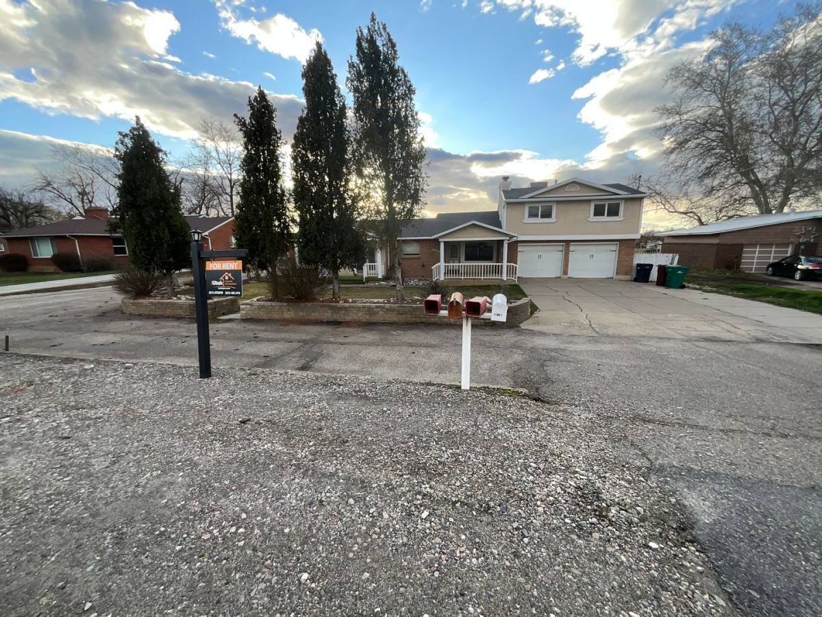 Apartment for rent at 5859 S 3500 W, Roy, UT 84067